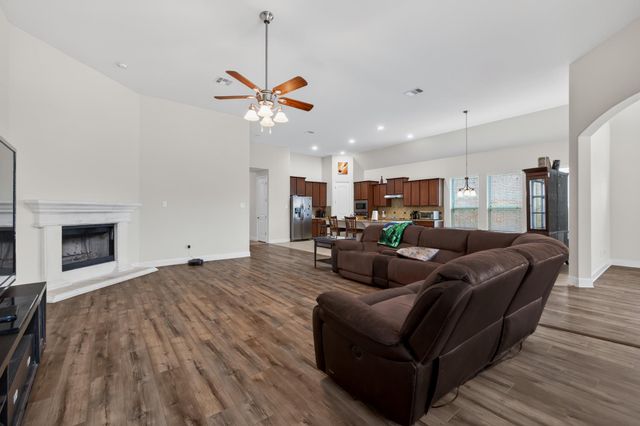 1017 Tabernash DR, Leander, TX 78641