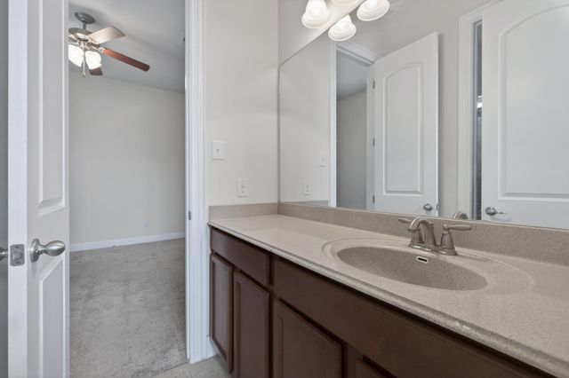 1017 Tabernash DR, Leander, TX 78641
