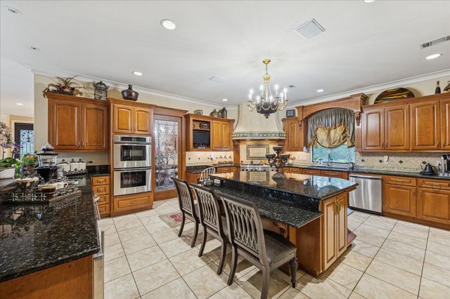 11722 Claywood Street, Houston, TX 77024