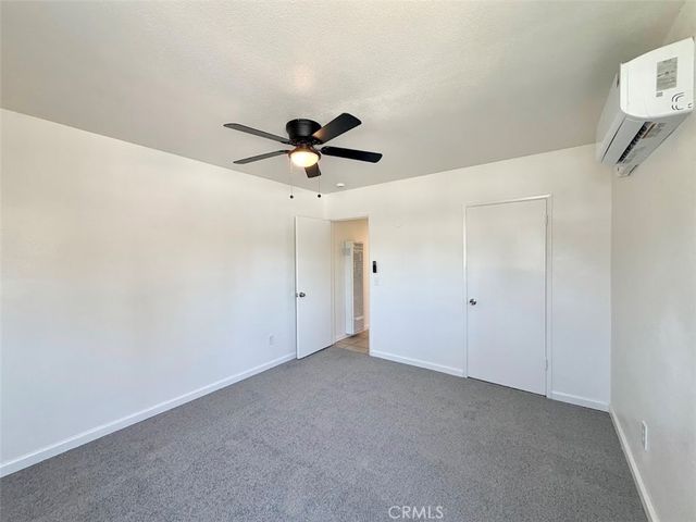 455 E South, Rialto, CA 92376