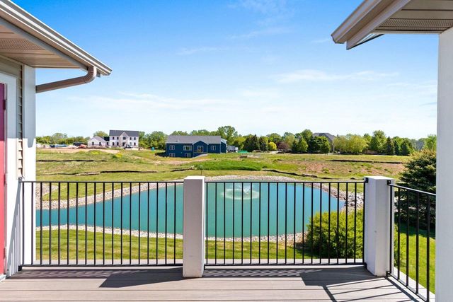 1942 RAVENSWOOD LANE, Manitowoc, WI 54220