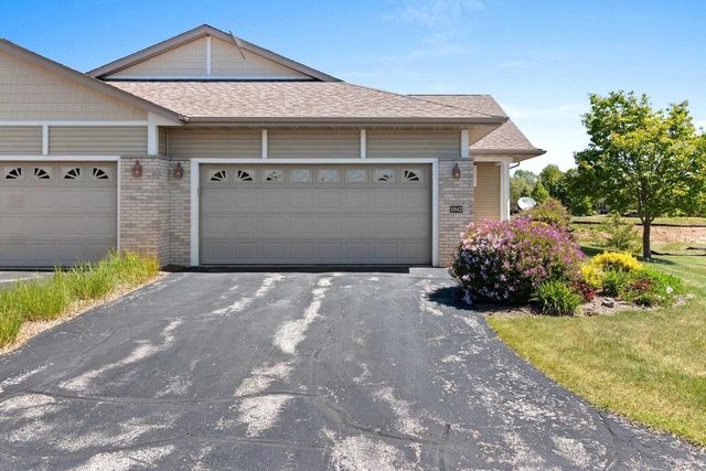 1942 RAVENSWOOD LANE, Manitowoc, WI 54220