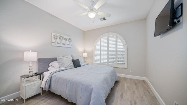 2214 E BEACHCOMBER Drive, Gilbert, AZ 85234