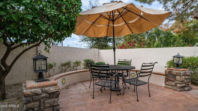 2214 E BEACHCOMBER Drive, Gilbert, AZ 85234