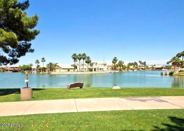 2214 E BEACHCOMBER Drive, Gilbert, AZ 85234