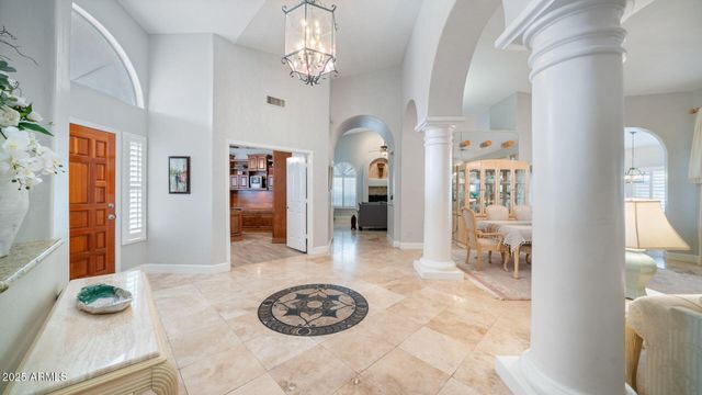 2214 E BEACHCOMBER Drive, Gilbert, AZ 85234