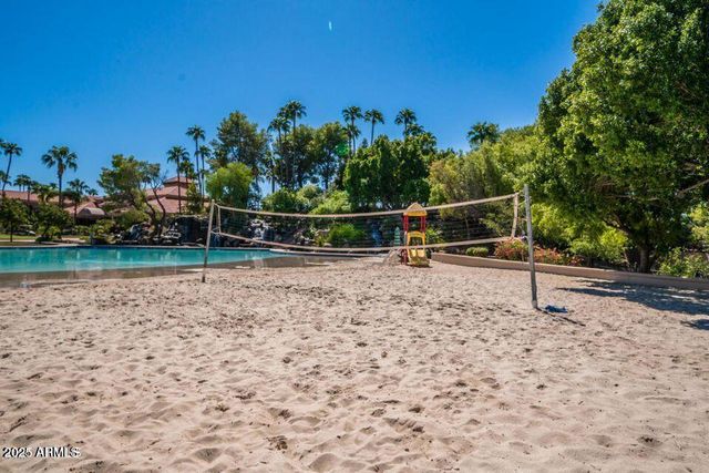 2214 E BEACHCOMBER Drive, Gilbert, AZ 85234