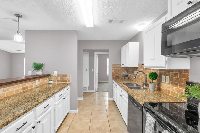 4310 7th Street, Brookshire, TX 77423