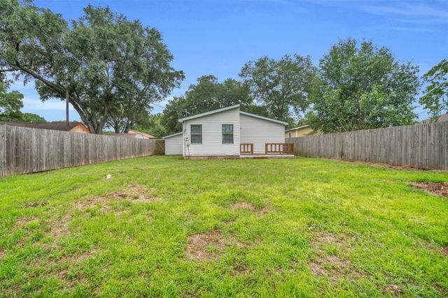 4310 7th Street, Brookshire, TX 77423
