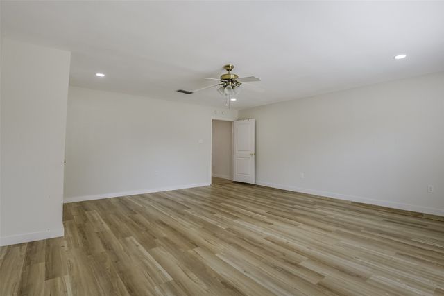 3813 Arnold Drive, Fort Worth, TX 76140