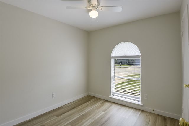 3813 Arnold Drive, Fort Worth, TX 76140