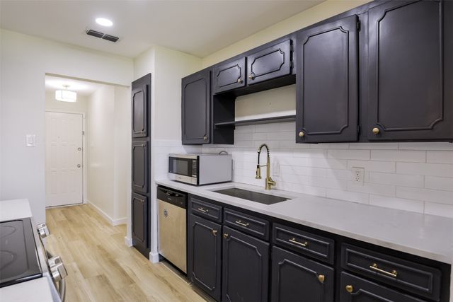 3813 Arnold Drive, Fort Worth, TX 76140