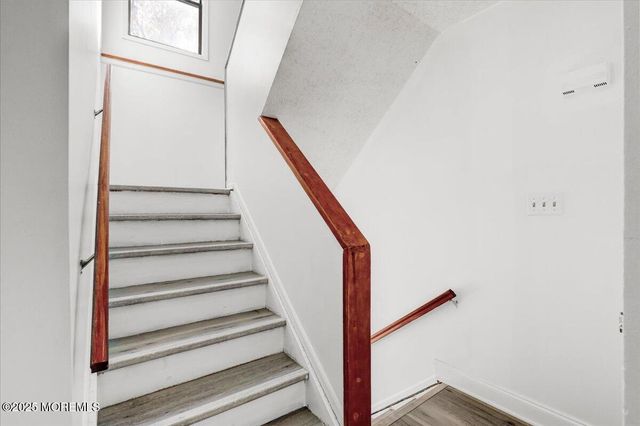 12 Lone Star Lane, Manalapan, NJ 07726