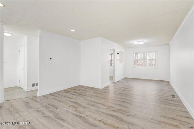 12 Lone Star Lane, Manalapan, NJ 07726