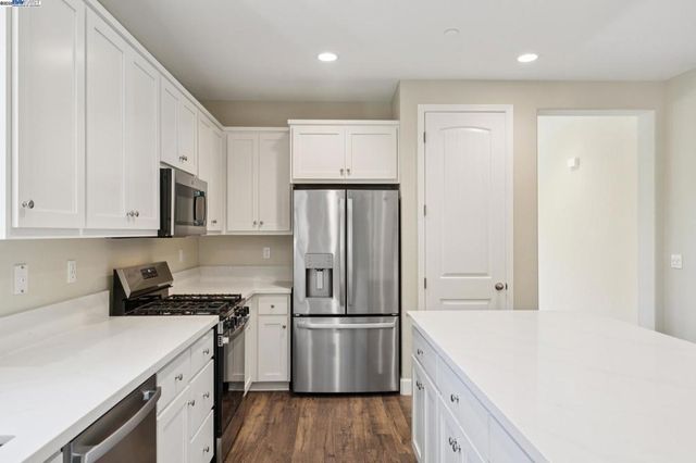 1305 Sunningdale Lane, Fairfield, CA 94533