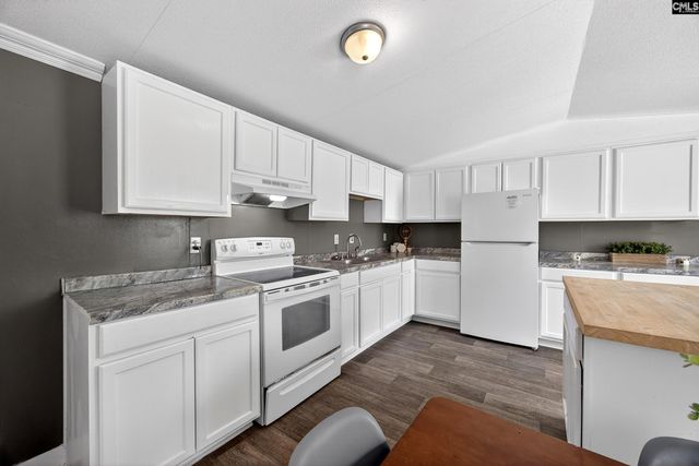 1445 Hidden Oaks Drive, Wedgefield, SC 29168