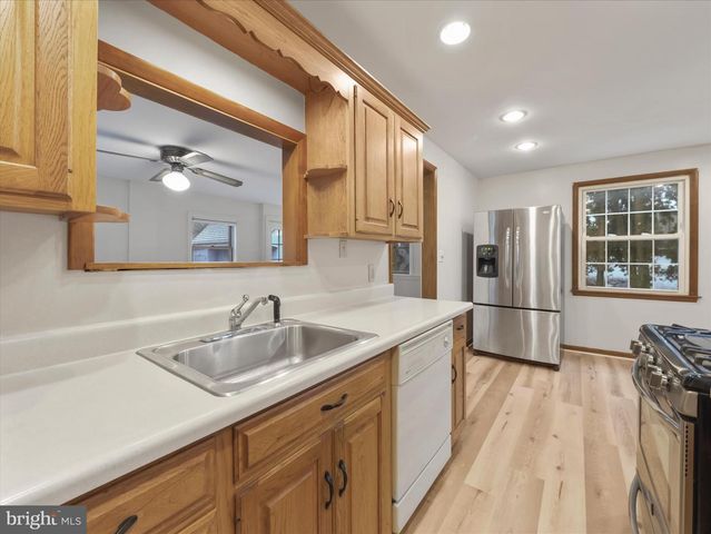 11412 ORCHARD RD, Waynesboro, PA 17268