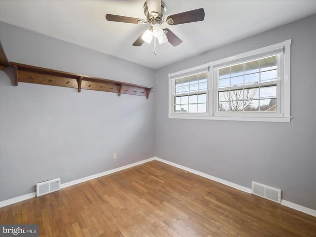 11412 ORCHARD RD, Waynesboro, PA 17268