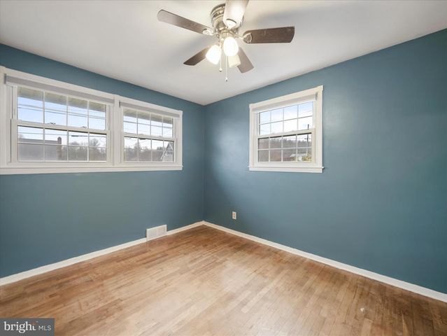 11412 ORCHARD RD, Waynesboro, PA 17268