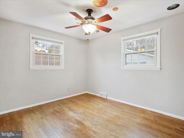 11412 ORCHARD RD, Waynesboro, PA 17268