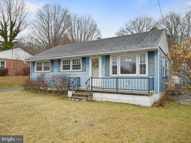 11412 ORCHARD RD, Waynesboro, PA 17268