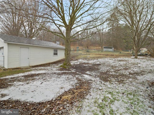 11412 ORCHARD RD, Waynesboro, PA 17268