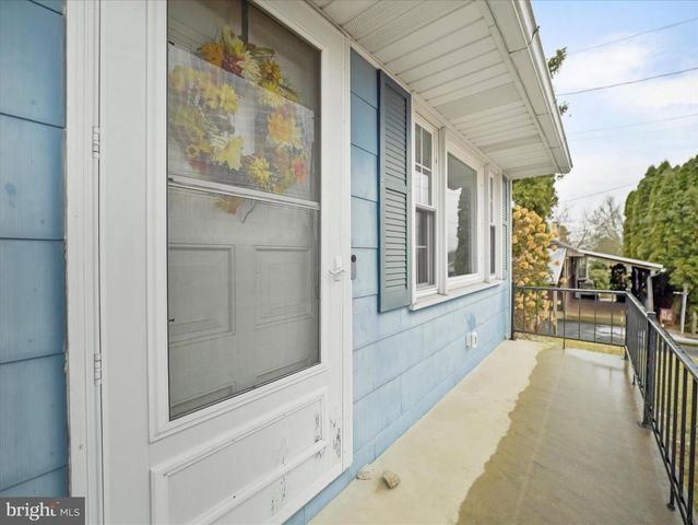 11412 ORCHARD RD, Waynesboro, PA 17268