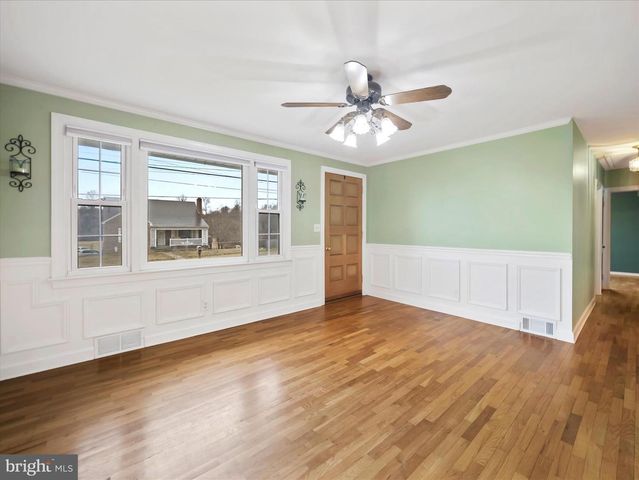 11412 ORCHARD RD, Waynesboro, PA 17268