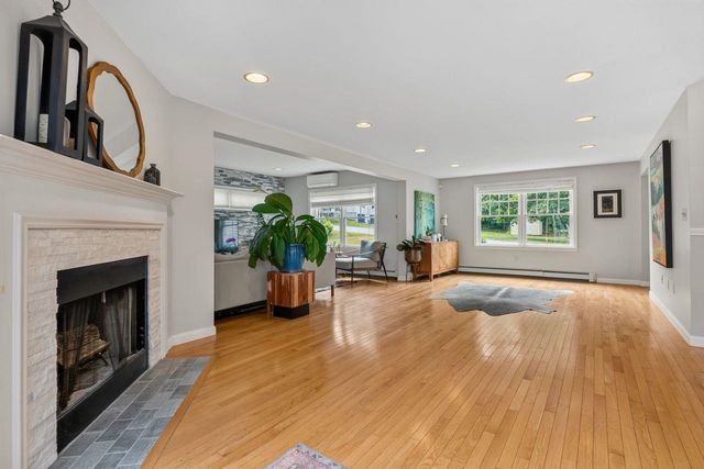 5 Roberta Drive, Dover, NH 03820