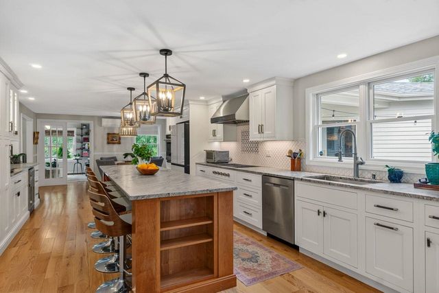5 Roberta Drive, Dover, NH 03820