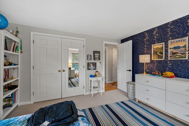 5 Roberta Drive, Dover, NH 03820