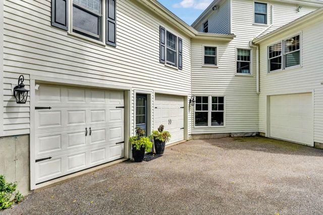 5 Roberta Drive, Dover, NH 03820