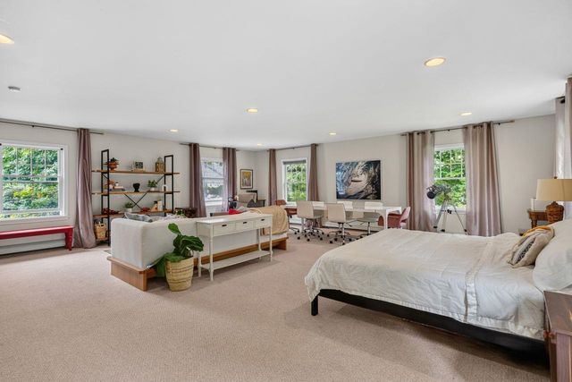 5 Roberta Drive, Dover, NH 03820
