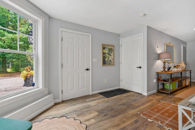 5 Roberta Drive, Dover, NH 03820