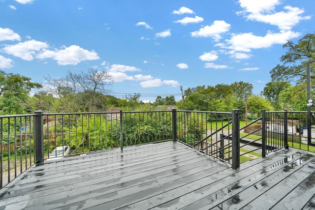 1453 W Garfield Boulevard 3, Chicago, IL 60636