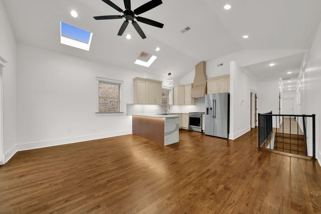 1453 W Garfield Boulevard 3, Chicago, IL 60636