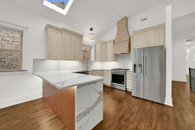 1453 W Garfield Boulevard 3, Chicago, IL 60636