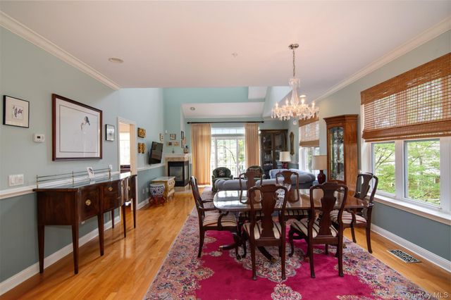 16 Wyldwood Drive, Tarrytown, NY 10591