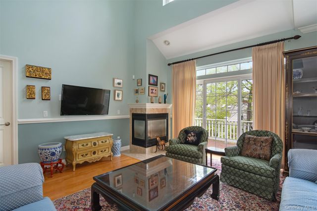 16 Wyldwood Drive, Tarrytown, NY 10591