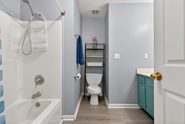 1630 Hannibal Dr, Oak Grove, KY 42262