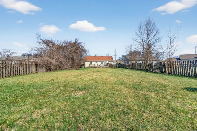 1630 Hannibal Dr, Oak Grove, KY 42262