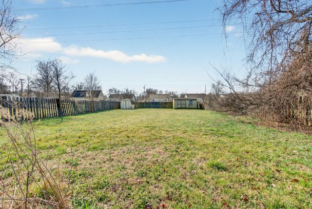 1630 Hannibal Dr, Oak Grove, KY 42262