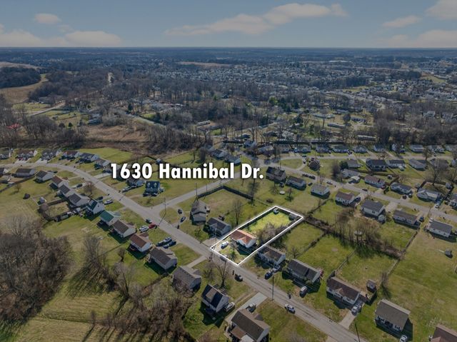 1630 Hannibal Dr, Oak Grove, KY 42262