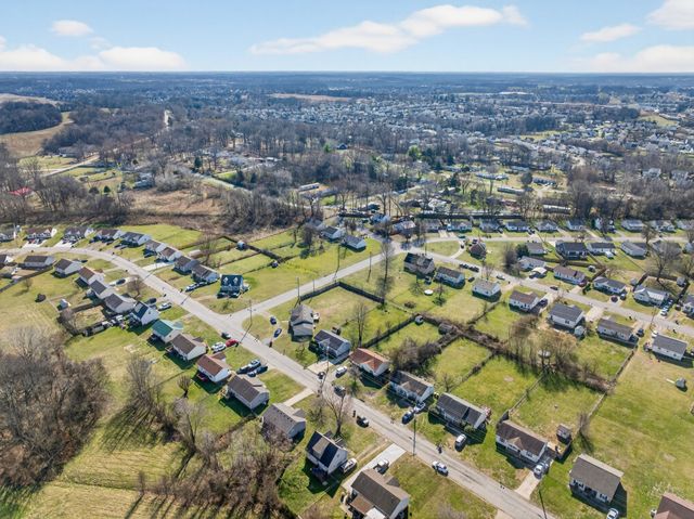 1630 Hannibal Dr, Oak Grove, KY 42262