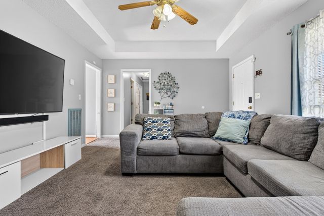 1630 Hannibal Dr, Oak Grove, KY 42262