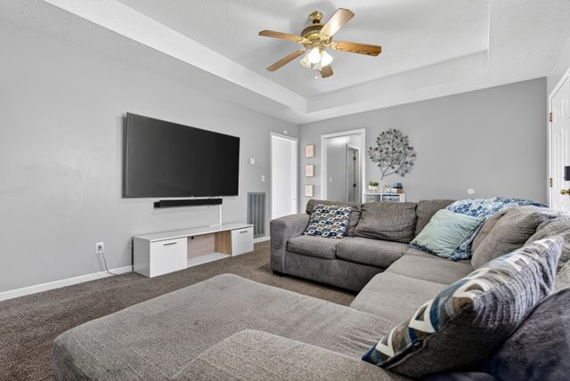 1630 Hannibal Dr, Oak Grove, KY 42262