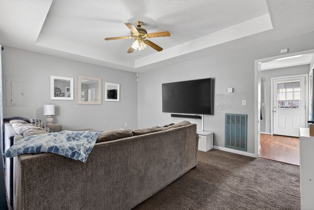 1630 Hannibal Dr, Oak Grove, KY 42262