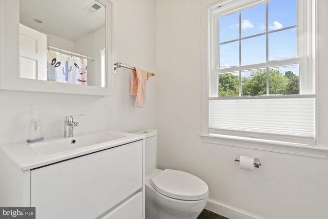 3901 WOODBINE ST, Chevy Chase, MD 20815