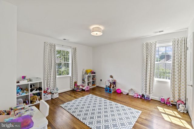 3901 WOODBINE ST, Chevy Chase, MD 20815