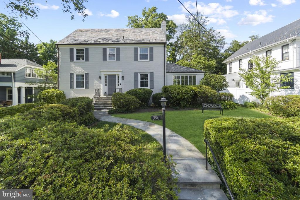 3901 WOODBINE ST, Chevy Chase, MD 20815